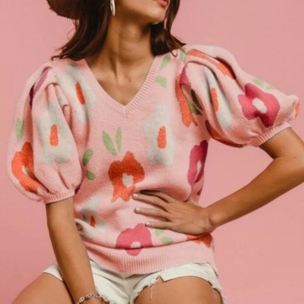 BiBi Pink Floral Puff Short Sleeve N-Neck Sweater Size Large